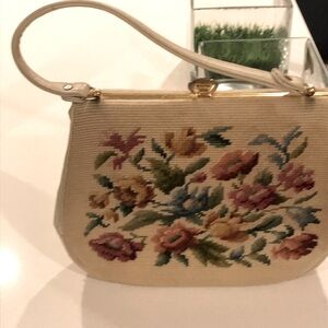 Floral Embroidered Cream Handbag